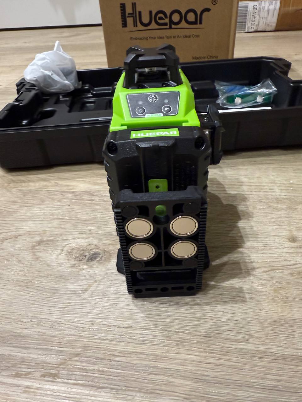 Huepar 703CG 3x360° Green Laser Level – Self-Leveling Professional Tool