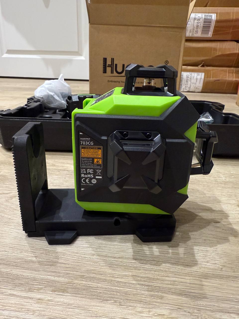 Huepar 703CG 3x360° Green Laser Level – Self-Leveling Professional Tool