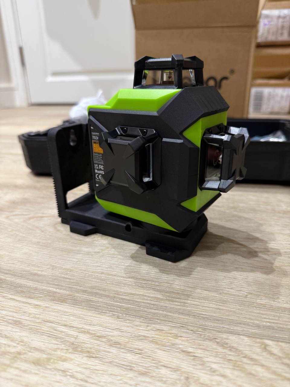 Huepar 703CG 3x360° Green Laser Level – Self-Leveling Professional Tool