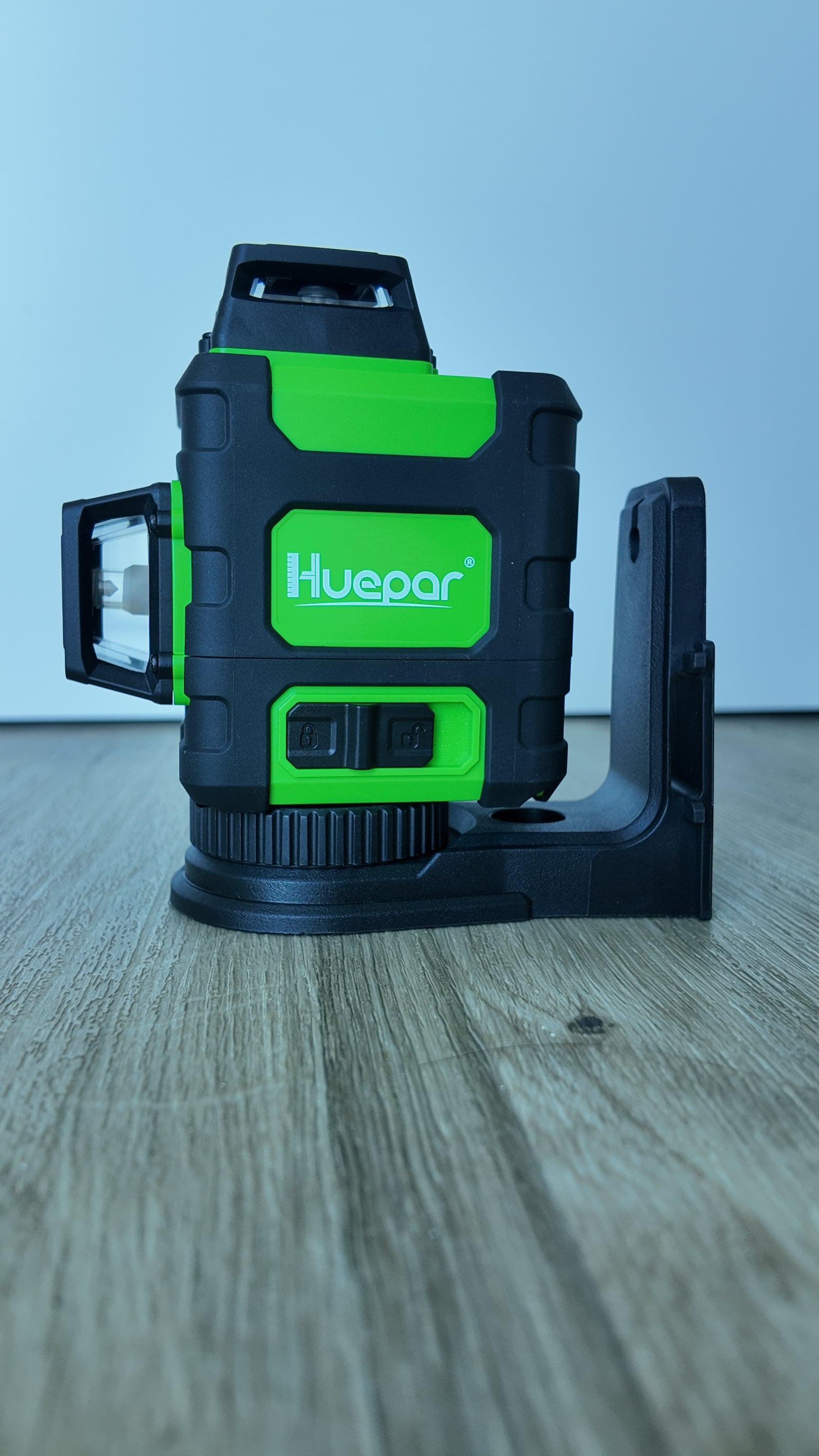 Huepar HM03CG Green Laser Level UK | 3x360 Self-Leveling Tool